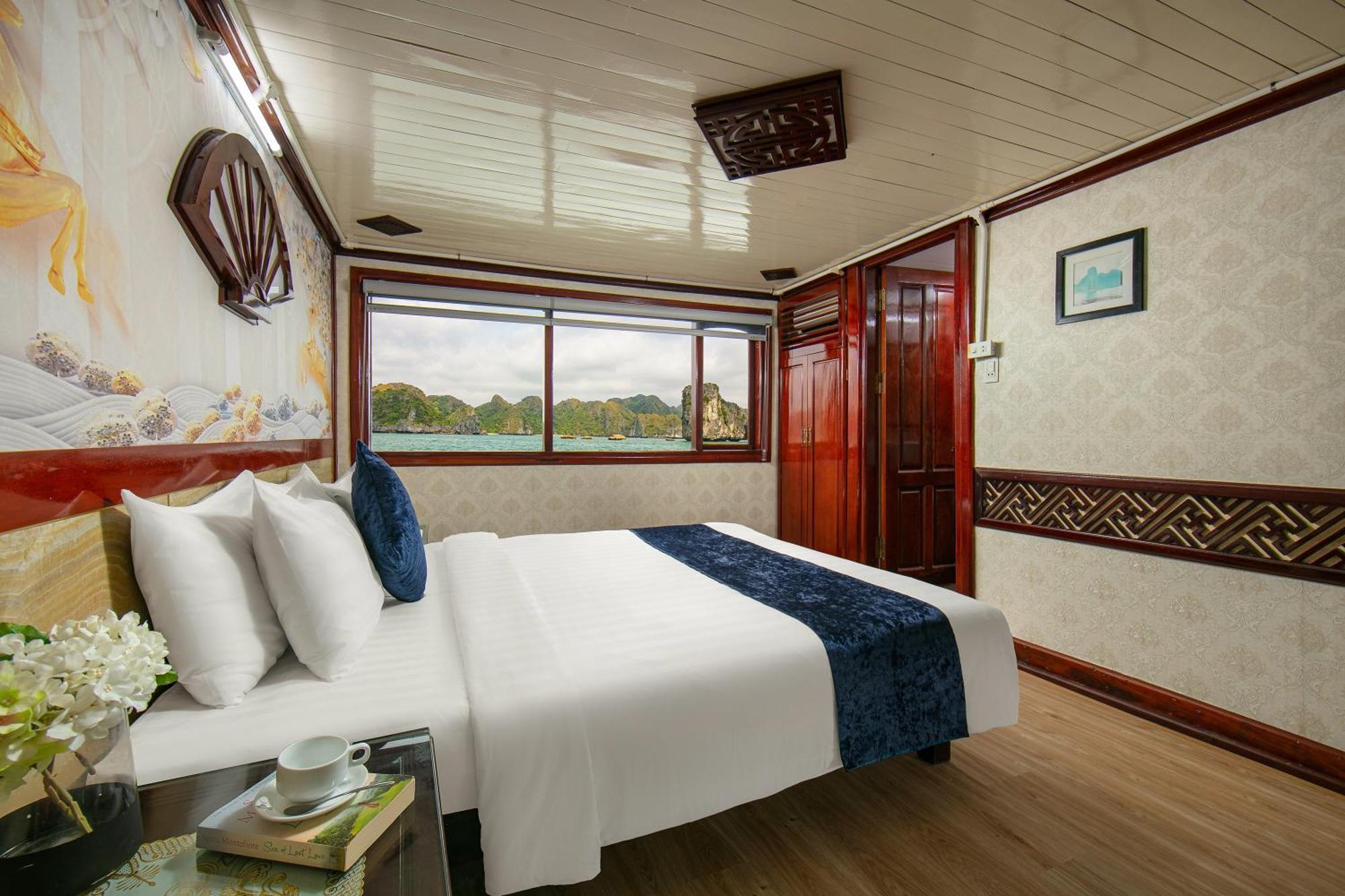 Fantasea Imperial Cruise Hotel Ha Long Exterior photo